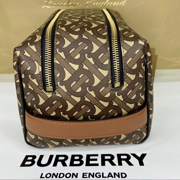 BURBERRY TB Monogram Logo Beige Travel Handbag NWT - Picture 7 of 16